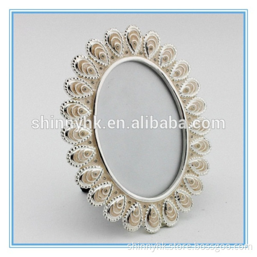 Shinny Gifts Nice Present Handmade Plastic Collage Oval Shape Photo Frame
